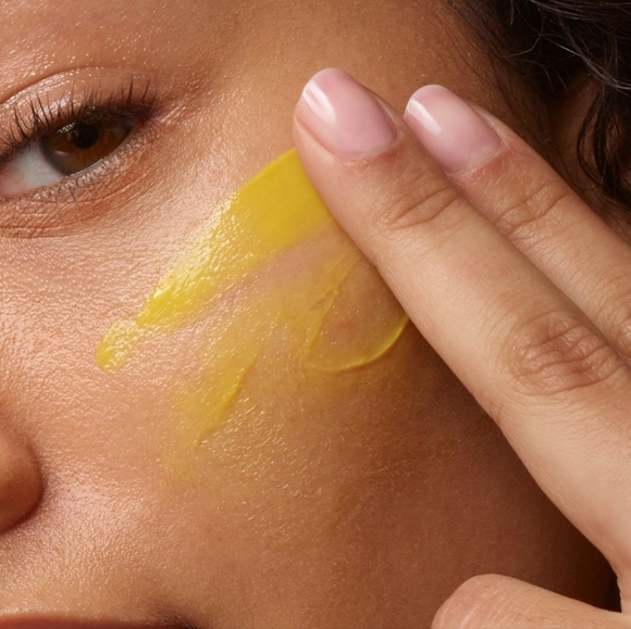 2/$40 Sunday Riley C.E.O. Afterglow Brightening Vitamin C Moisturizer - Picture 3 of 10